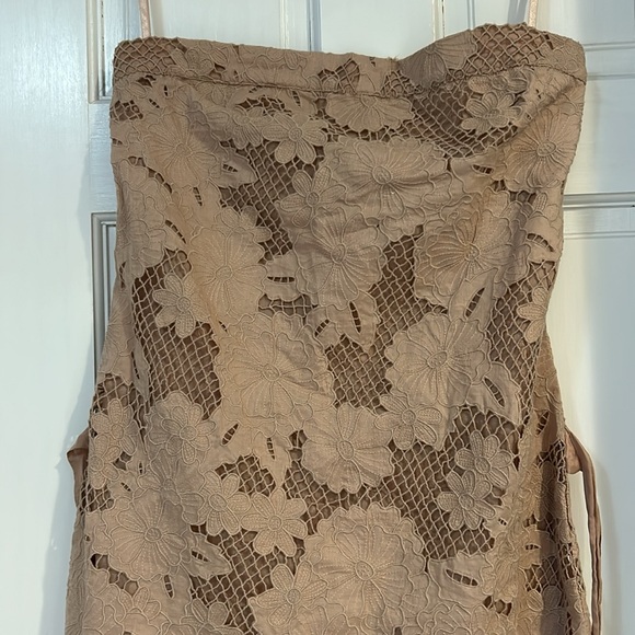 Bird by Juicy Couture Tan Strapless Lace Dress-M - Picture 4 of 9